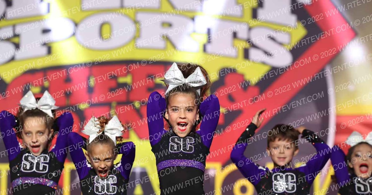 South Coast Cheer Moonlight · Grand Nationals