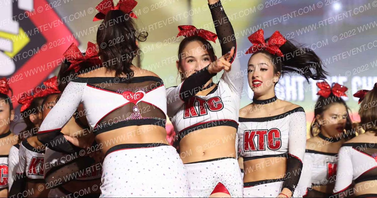 Knight Time Cheer Lovespell · Grand Nationals
