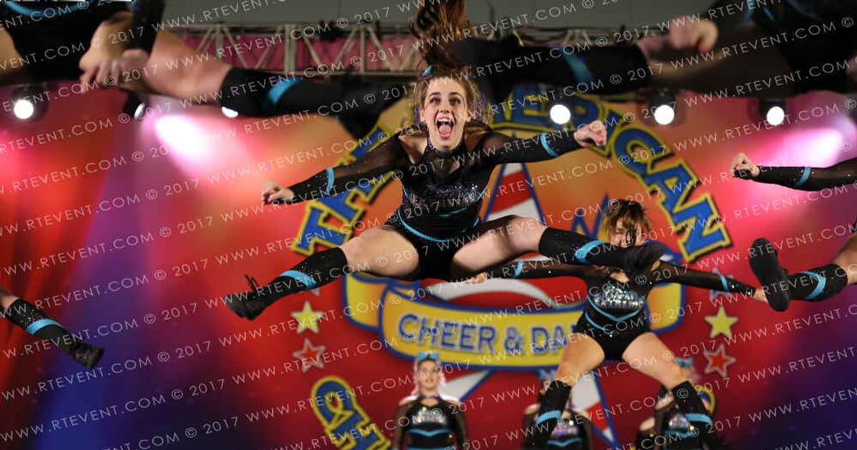 Cheer Extreme - Raleigh Bombshells · The American Superstarz Raleigh Nationals DIDII