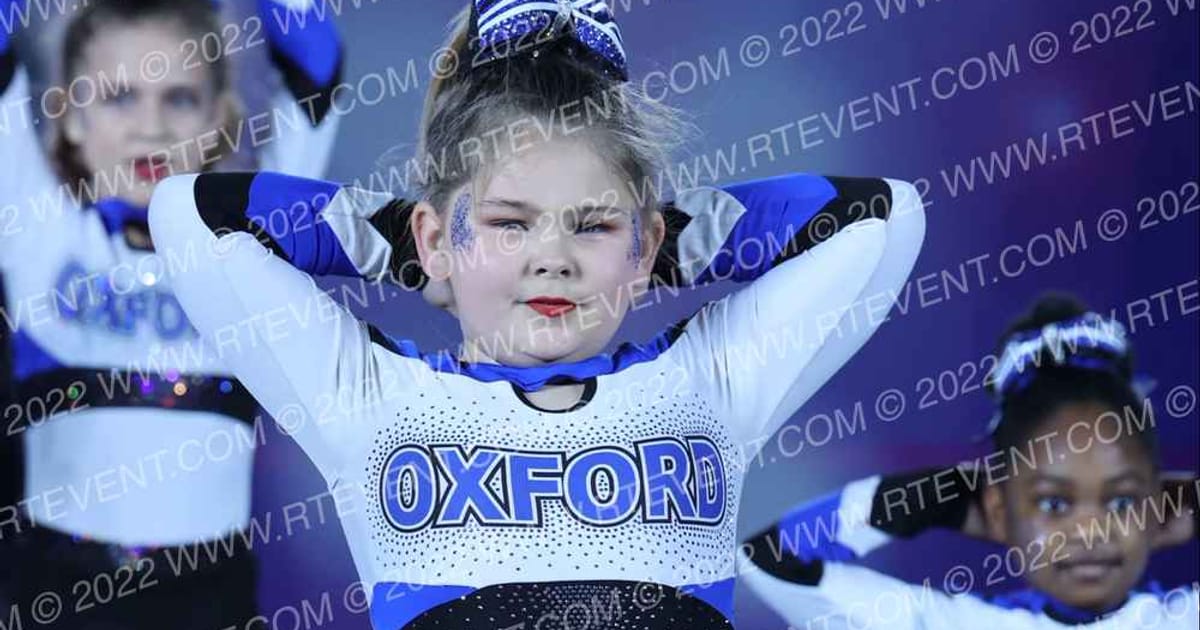 Oxford Cheer Thresher Sharks · Deep South Nationals