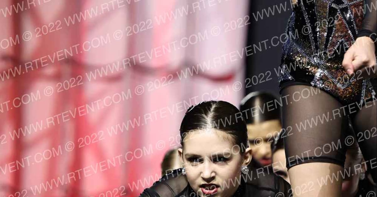 Foursis Dance Academy Foursis Dazzlerette Large Dance Team · JAMfest Dance Super Nationals