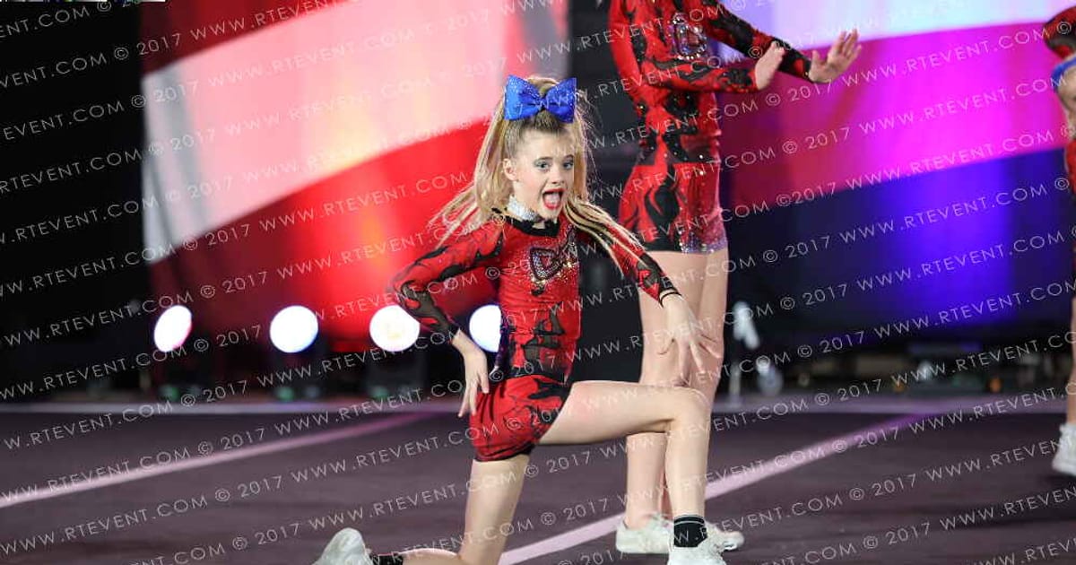 Cheer Town USA Blue Flames · American Cheer Power Southern Nationals DIDII