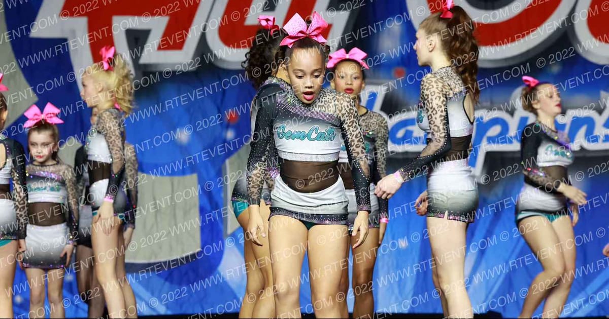 Kentucky Gem Cats Pink Ice · Midwest Mega Nationals