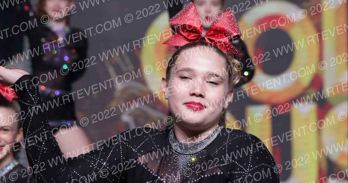 Ultimate Force Cheer & Tumble Code Red · Revolution Championships Gold Rush Chicago