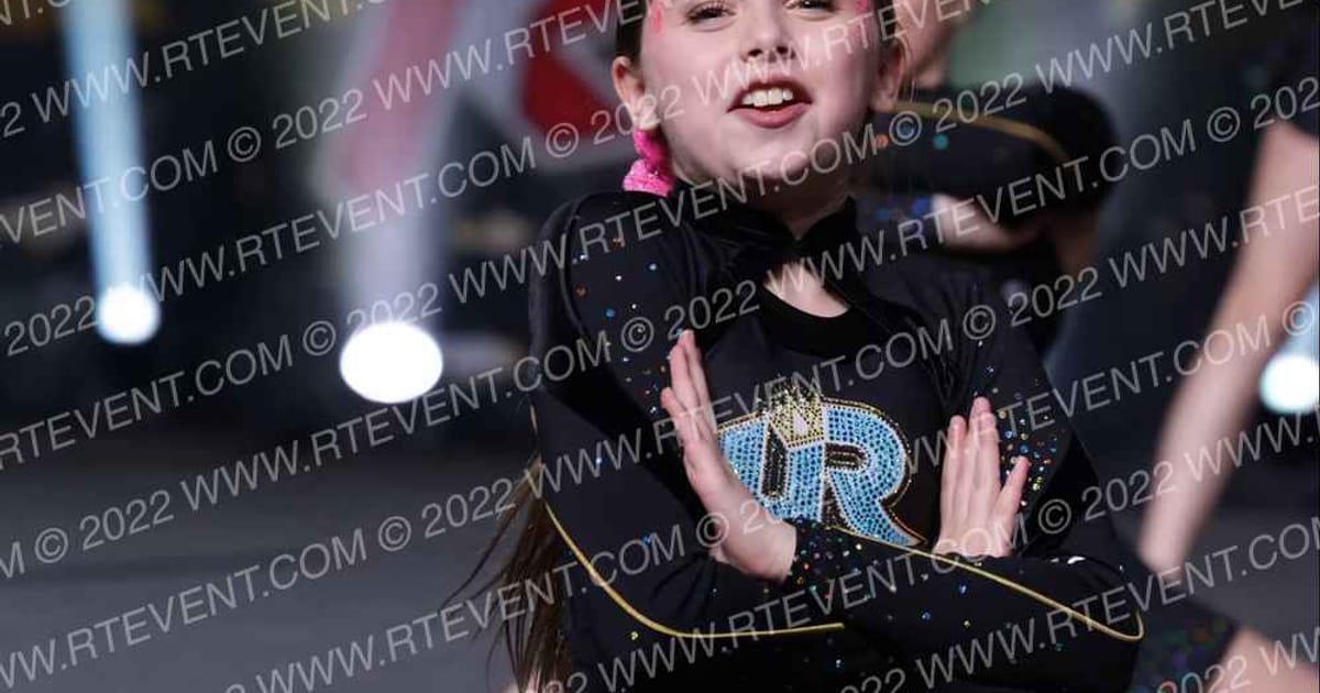 Ultimate Revolution Athletics GOLDEN GIRLS · Revolution Championships Gold Rush Chicago