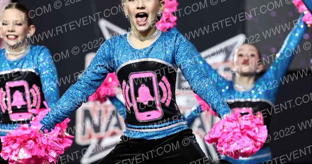 Foursis Dance Academy Foursis Dazzlerette Small Dance Team · JAMfest Dance Super Nationals