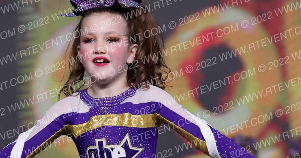 Green Bay Elite Peach · Revolution Championships Gold Rush Chicago