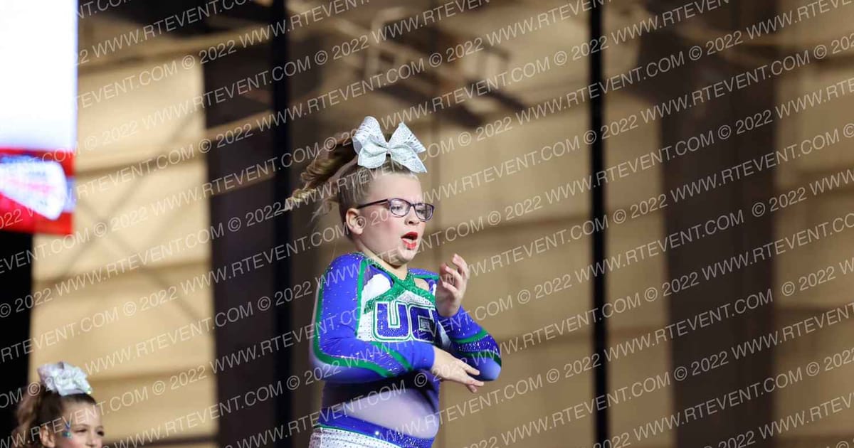 University Cheer Force Blizzard · NCA Roseville Showdown