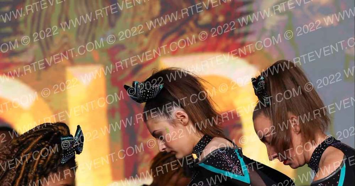 Cheer Extreme Chicago Envy · Revolution Championships Gold Rush Chicago