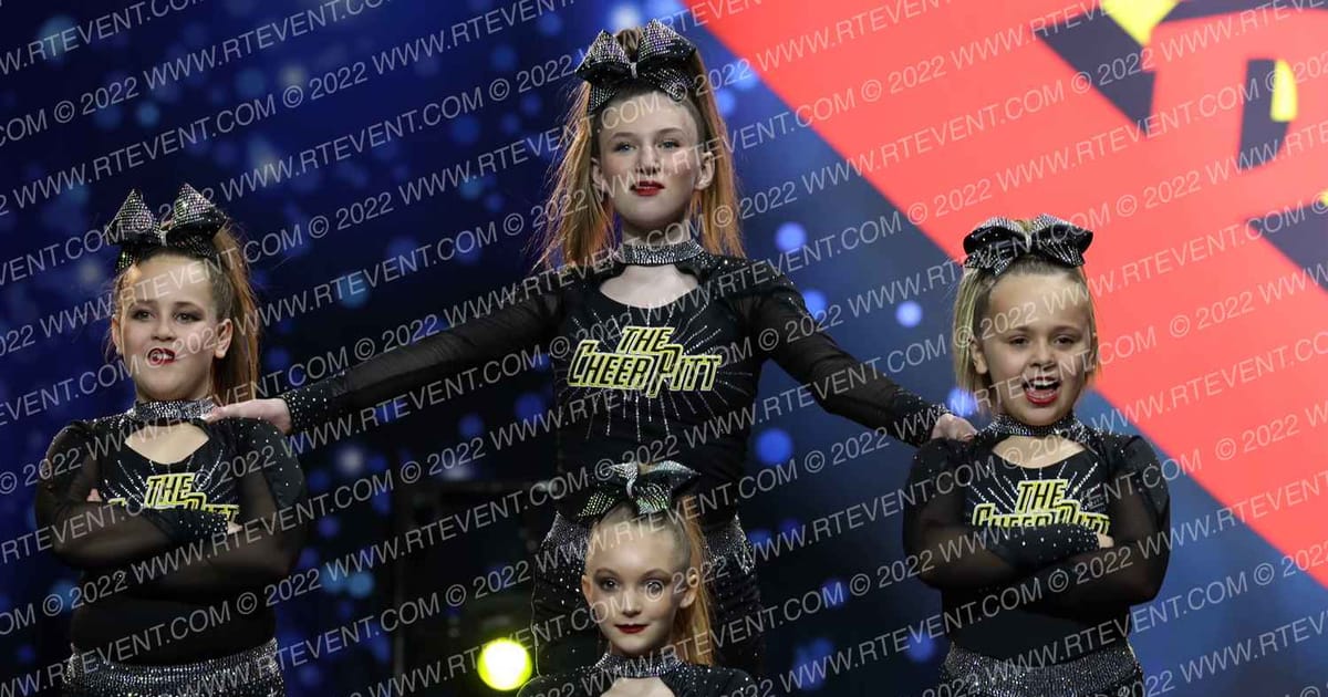 The Cheer Pitt KC Moonlight · Spirit Sports Kansas City Nationals