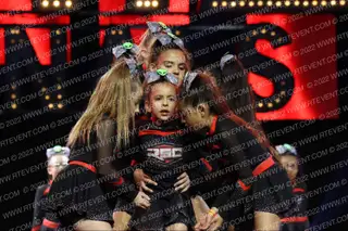 REVOLUTION CHEER  ULTRA VIOLET NA