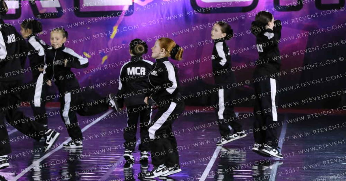 MCR DANCE   CHEER ACADEMY Buzzy Beez · Heart of England UK University Nationals