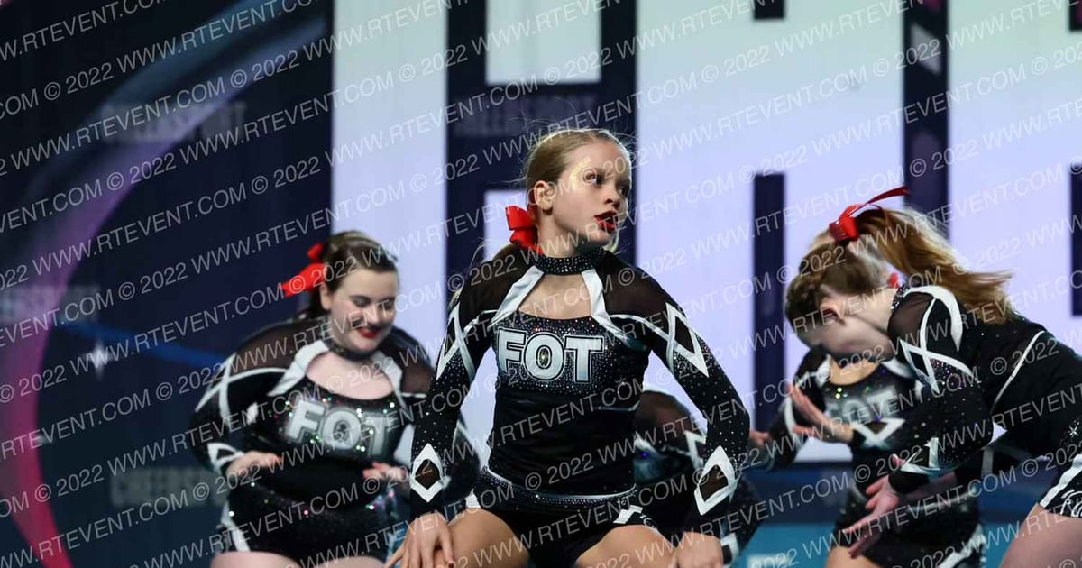 Flipping Out Tumbling Hollywoods · CHEERSPORT Nationals