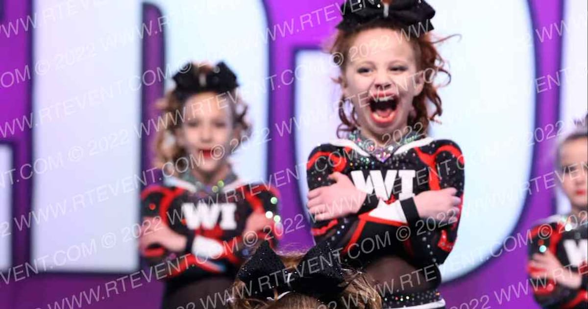 Wisconsin Elite Mini Bombers · CHEERSPORT Nationals