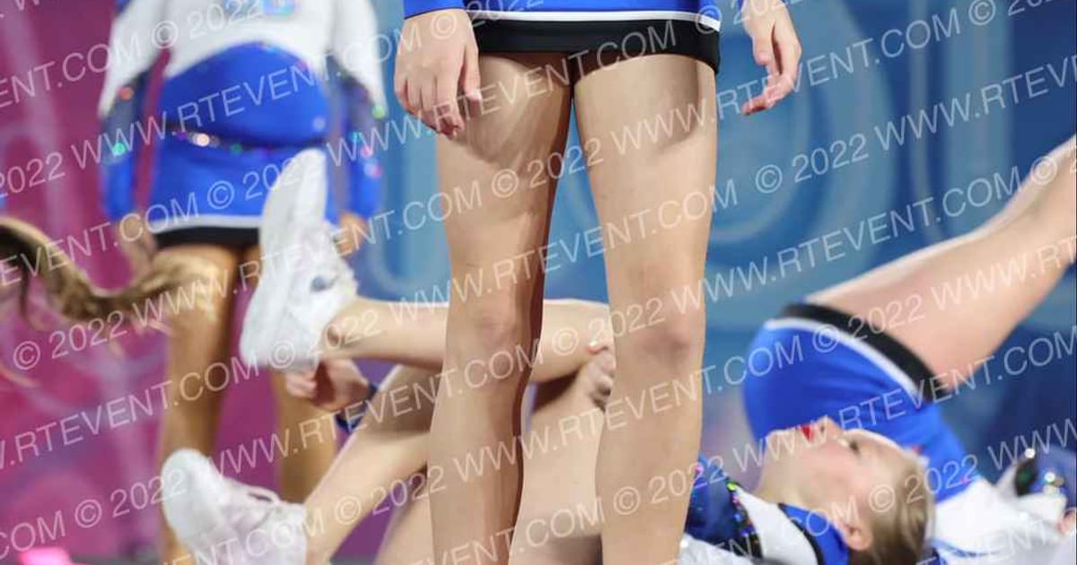 Oxford Cheer Reefs · Glow Tour Biloxi