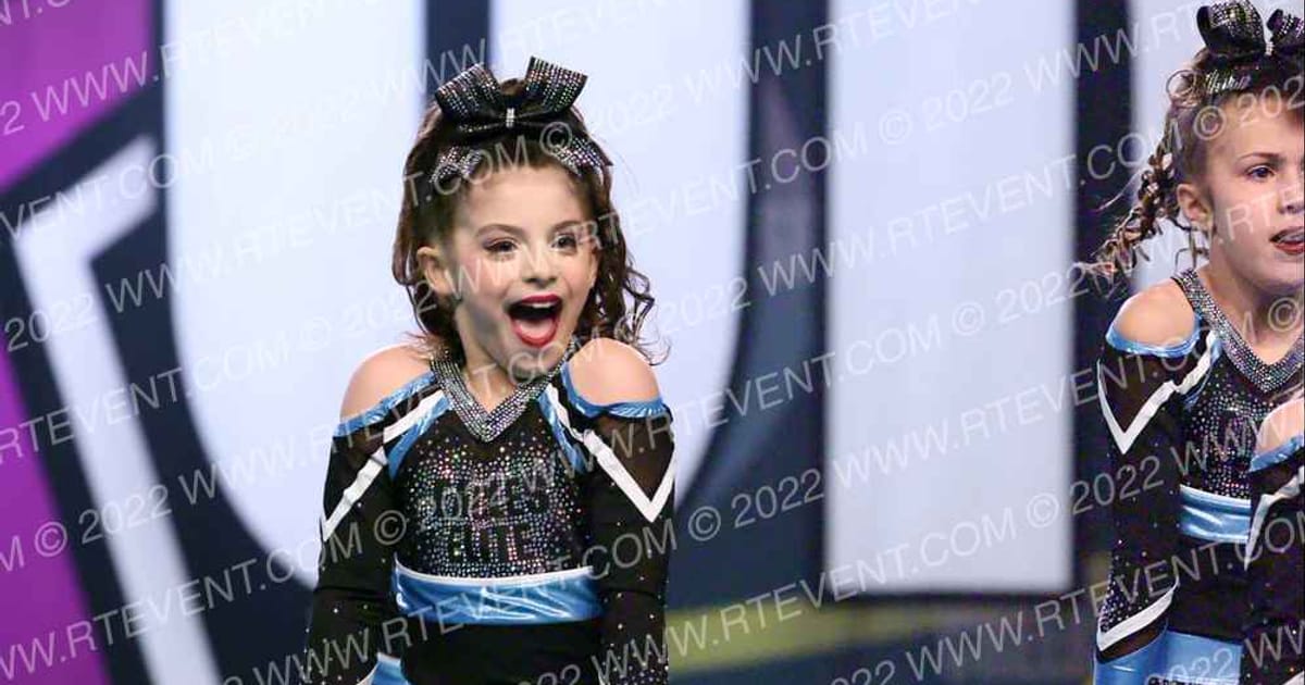 Eagles Elite Cheerleading Glow · CHEERSPORT Nationals