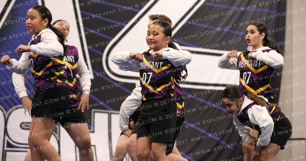 VIBRYANT · Holiday Showcase