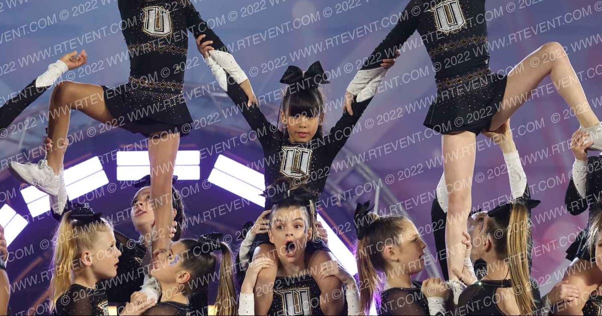 UKnight Training Center Mini Queens · Glow Tour Biloxi