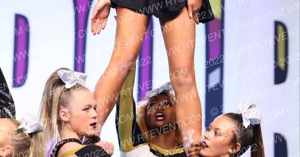 C4 Longhorns Gold · CHEERSPORT Nationals