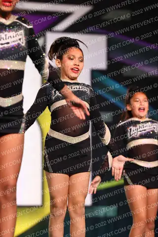 Lightning Elite Cheer Glacier Girls