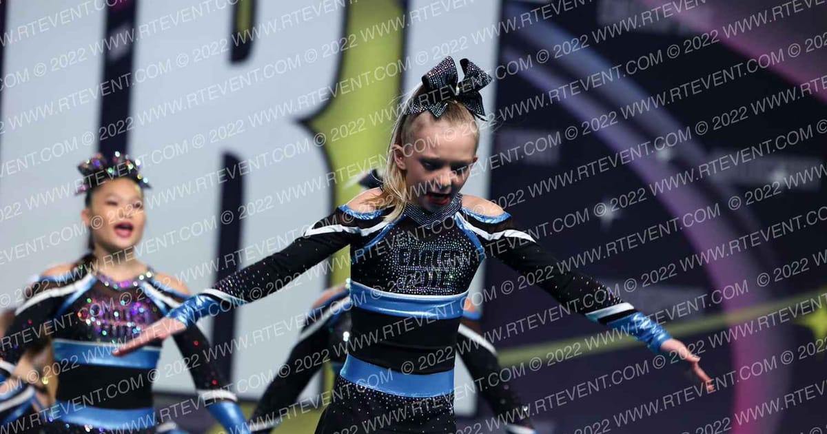 Eagles Elite Cheerleading Smoke · CHEERSPORT Nationals