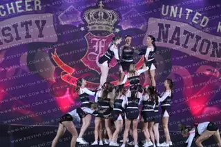 UMC Cheerleading Queen Bees
