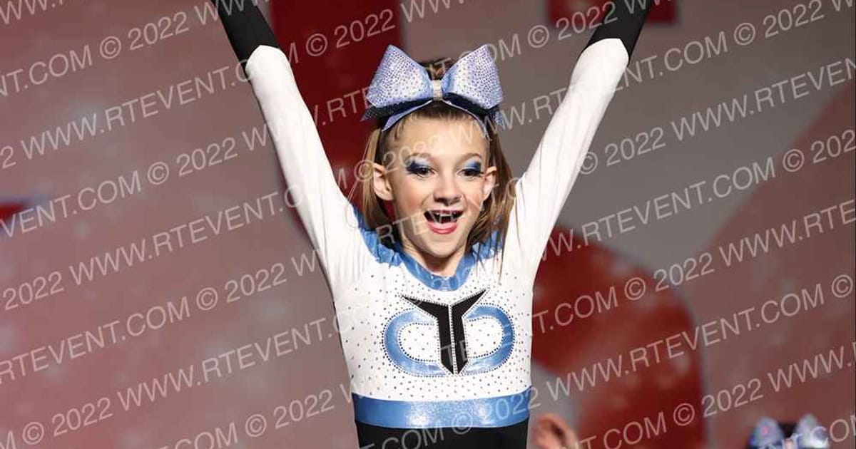 Cheer Twin Cities Mystic · Rockstar Battle of the Twin Cities