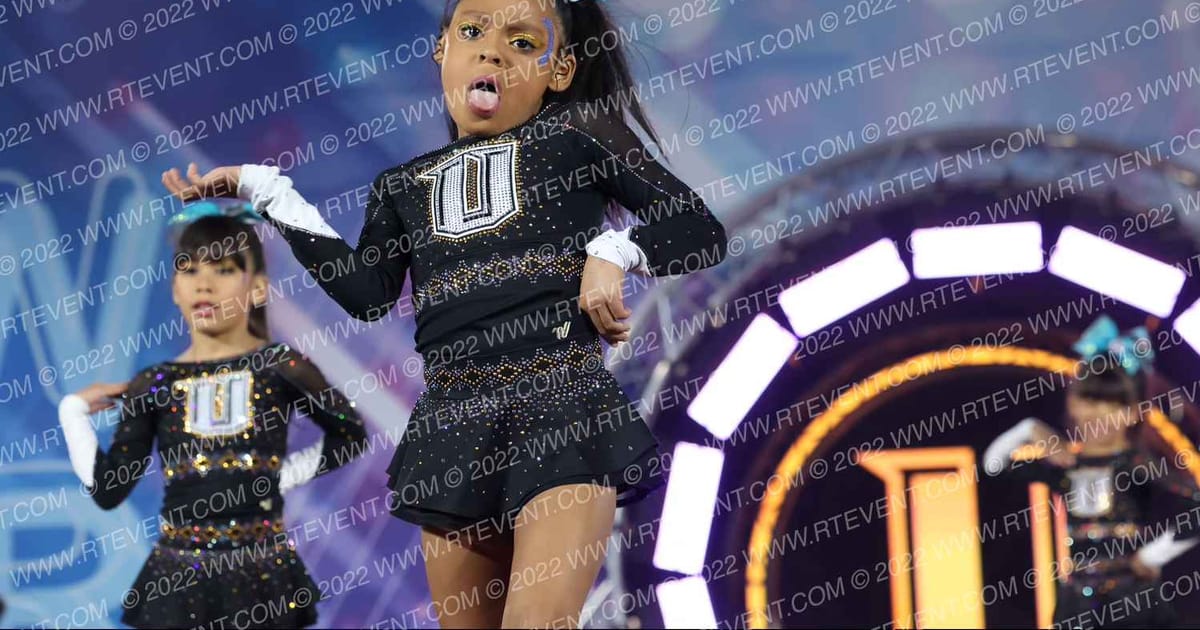 UKnight Training Center Mini Queens · Glow Tour Biloxi