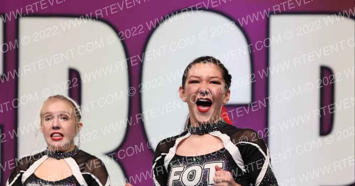 Flipping Out Tumbling Roulette · CHEERSPORT Nationals