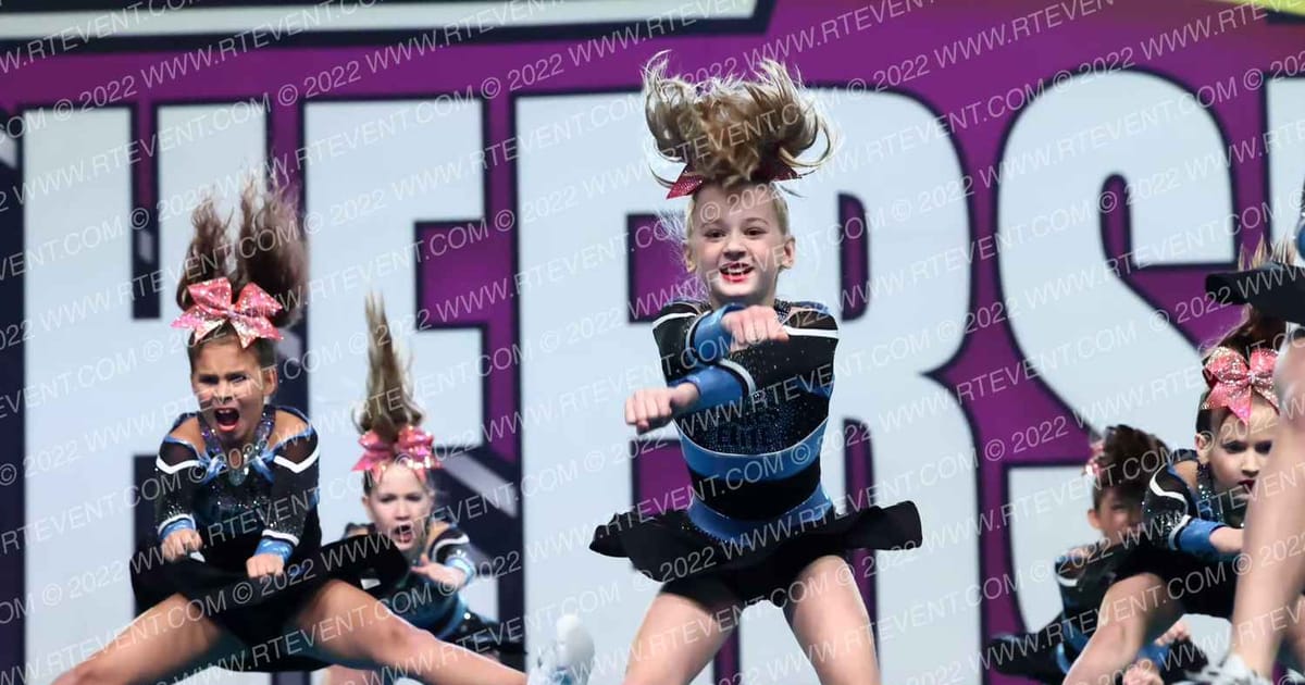 Eagles Elite Cheerleading Blaze · CHEERSPORT Nationals
