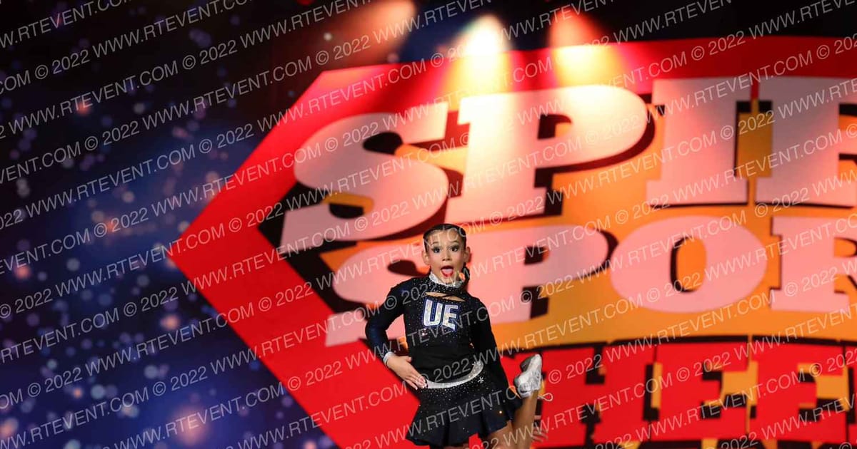 United Elite Cheer REVOLT · Spirit Sports Dallas National DIDII