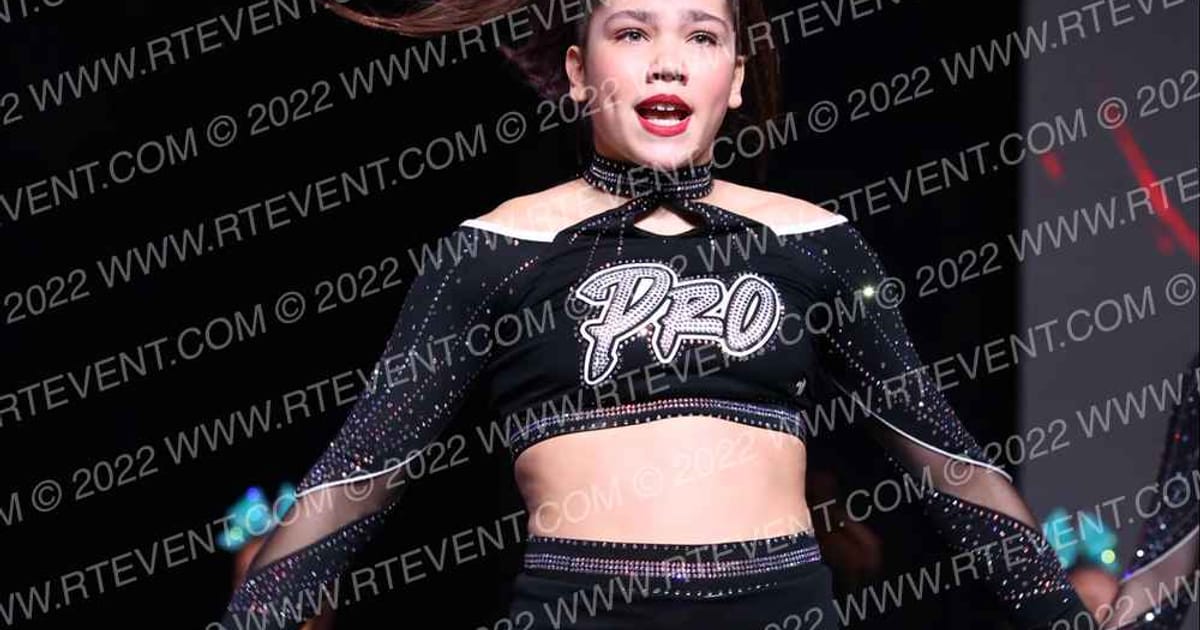 Advanced Cheer Crew Lady Legendz · Rockstar CheerAPalooza