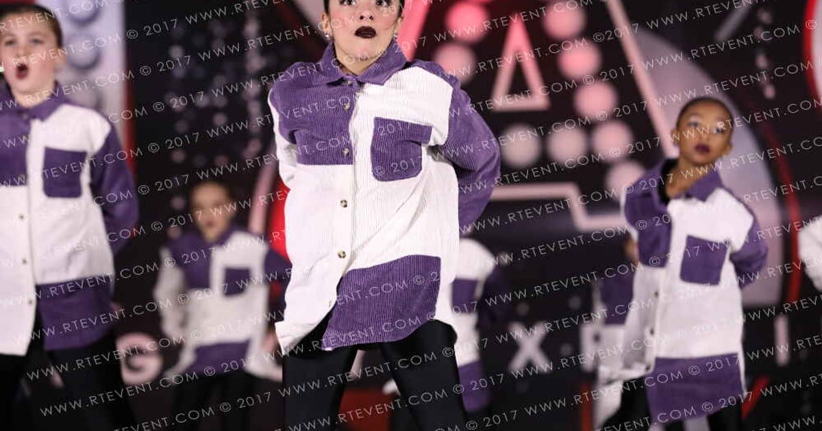 The Vision Dance Center Mini Hip Hop · Cincinatti
