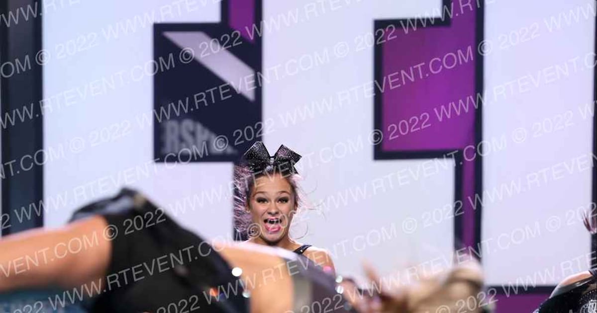 Texas Aces Tumbling and Cheer Royals · CHEERSPORT Nationals