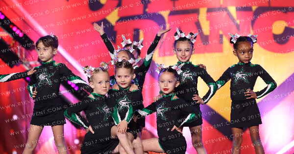 CheerForce San Diego Tiny Turbulence · Spirit Sports Palm Springs Grand Nationals