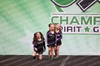 Pearl City Cheer & Tumble Emeralds