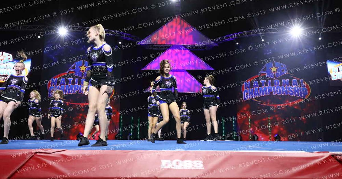 Cheer Athletics Omaha GloryCats · Americas Best Kansas City Grand Nationals