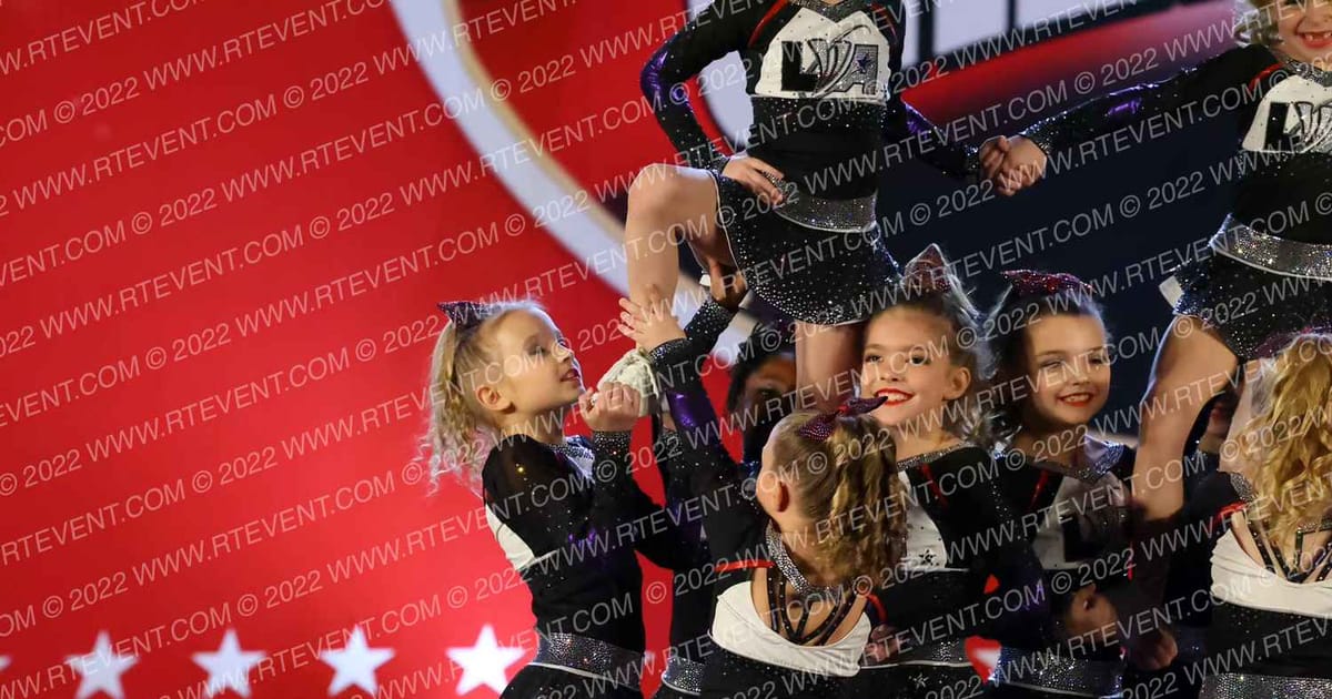 Lunar Viper Allstars Little Dippers · Cheer Power Reading Showdown DIDII