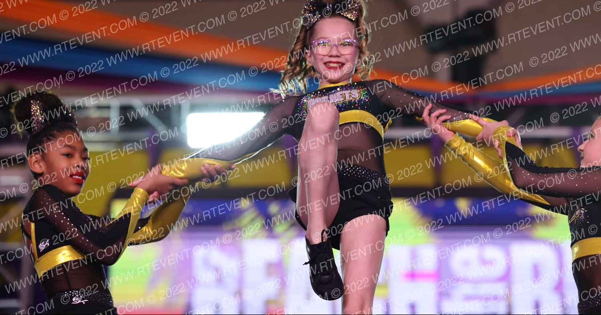 Interboro Hornets Cheerleading Miss Sting · ACDA Reach the Beach Rec Nationals