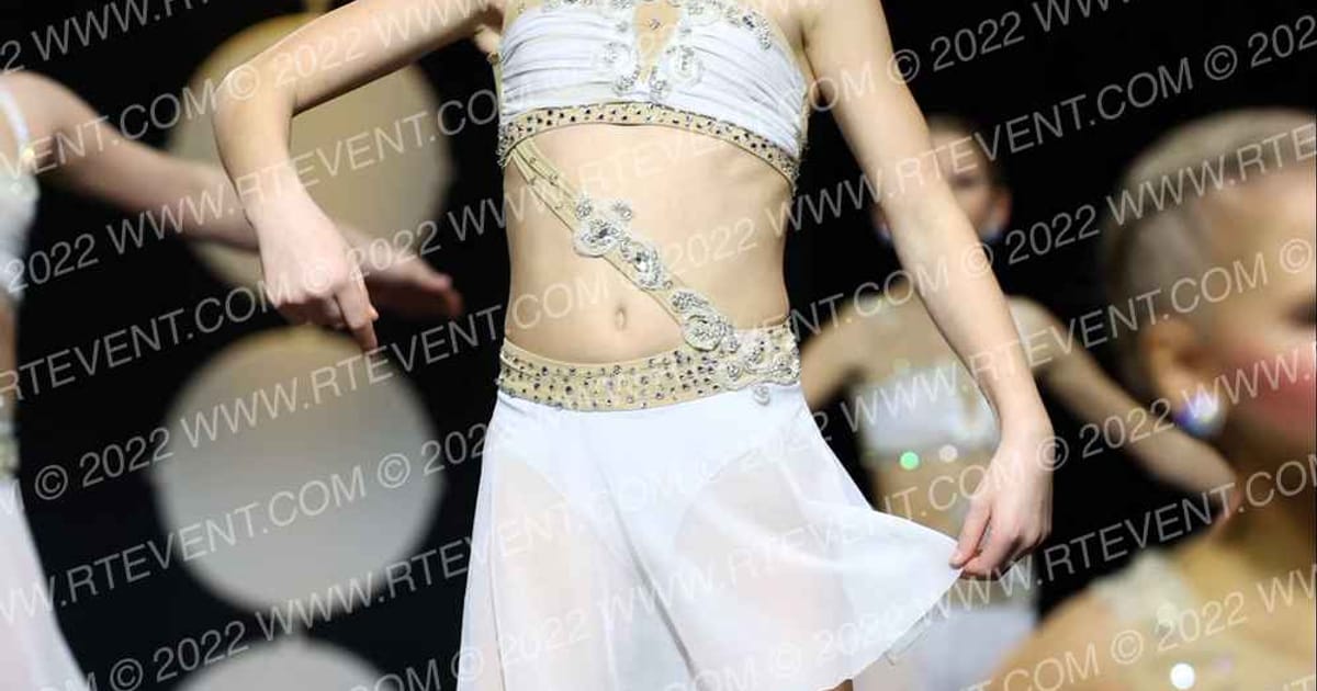 Almost Famous Dance Gym & Cheer Never Enough · ASCS Chicago Dance Grand and Cheer Showdown