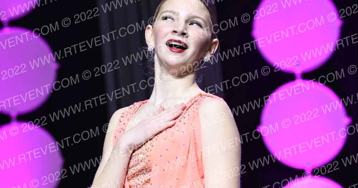 Lake Country Dance Studio Layla DeRosa · ASCS Chicago Dance Grand and Cheer Showdown