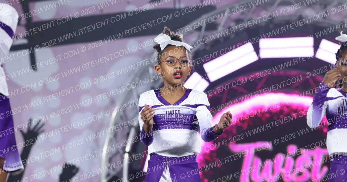Twist Athletics Princesses · Peach Classic