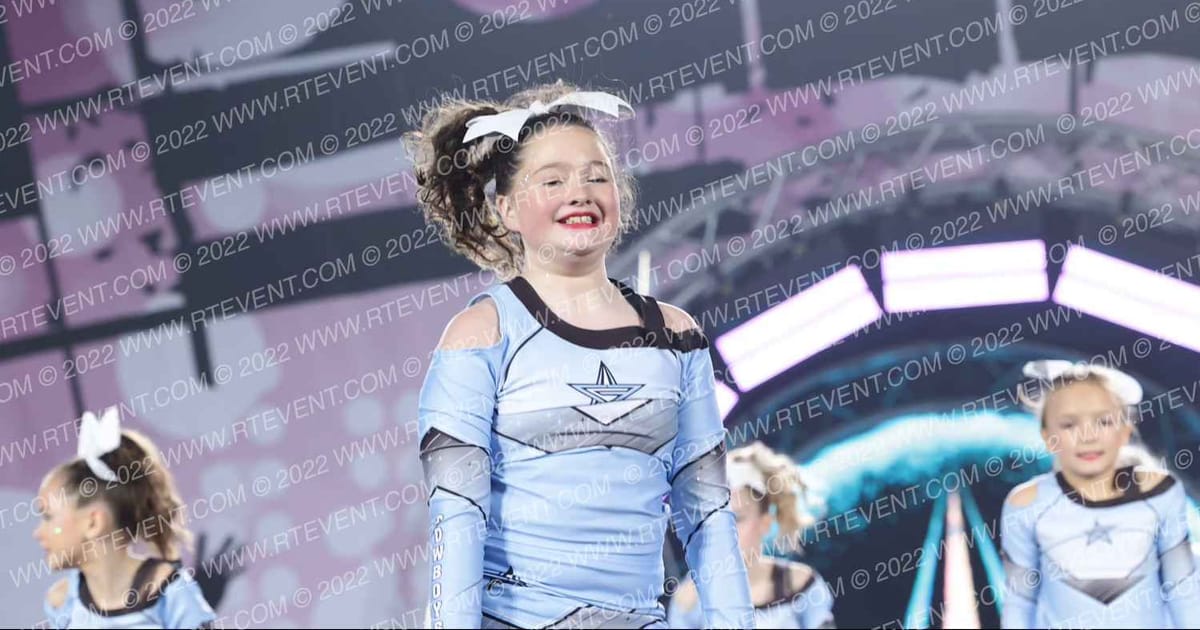 Cowboy Cheerleading Center Outlaws · Peach Classic