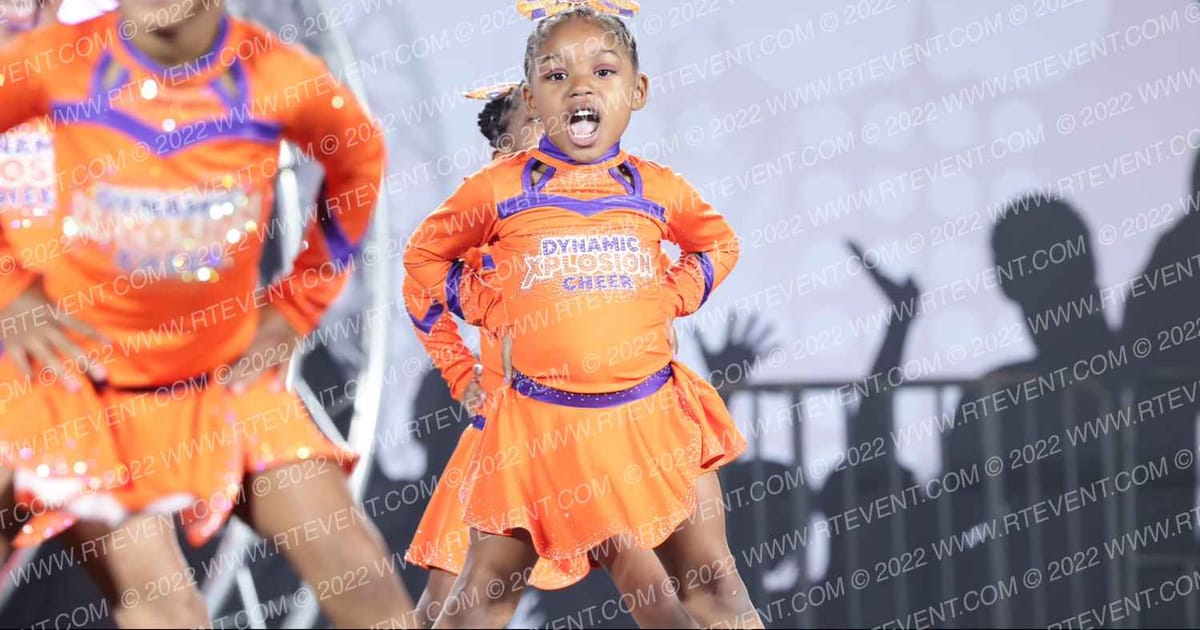 Dynamic Xplosion Cheer Tiny Blaze · Peach Classic
