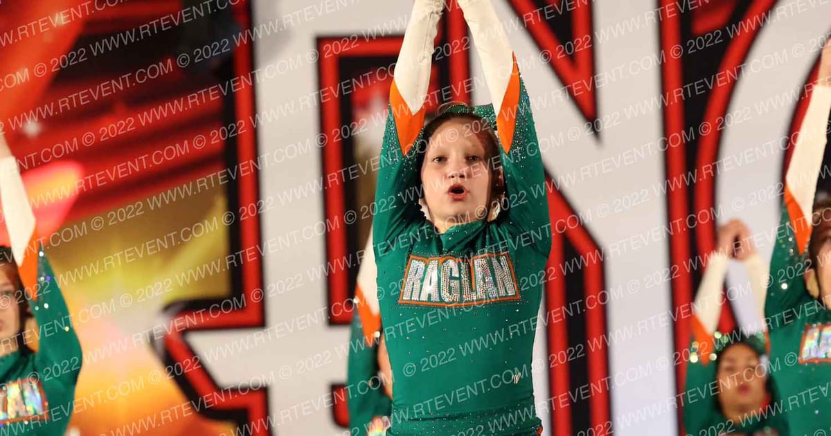 Raglan Coast Cheer Chrome · Encore Las Vegas