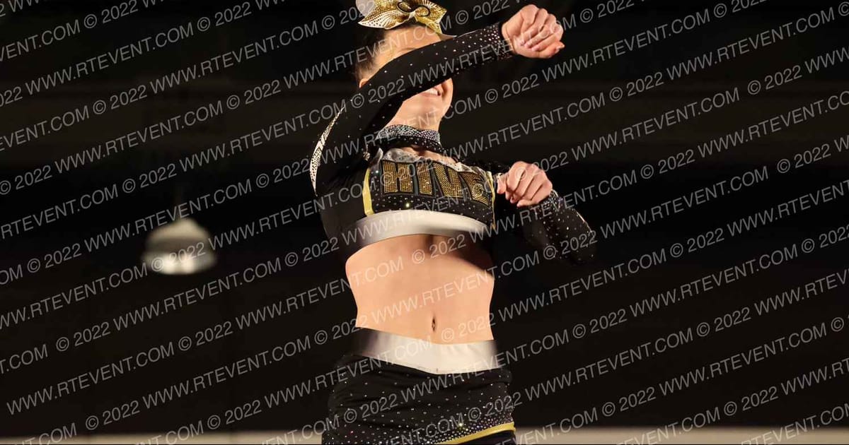 The Hive Cheer BeeJeweled · Encore Las Vegas