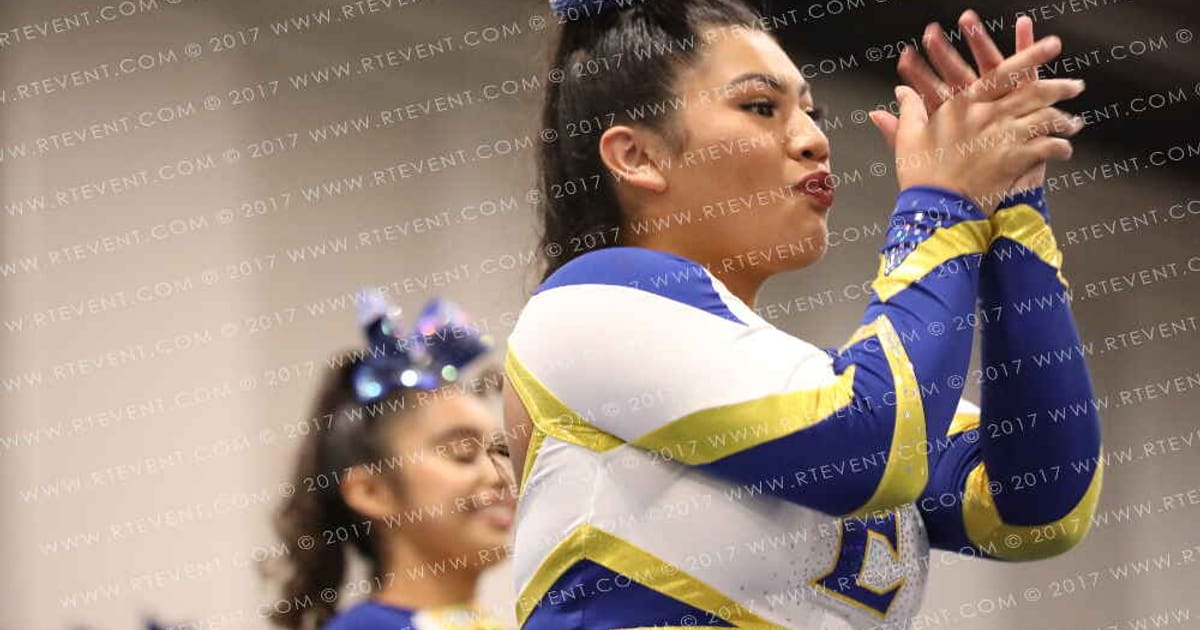 EDGEWOOD HIGH SCHOOL VARSITY CHEER · Holiday Showcase