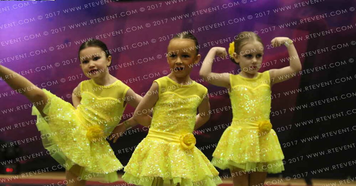 ECHO Athletics Solar · Circus Spectacular FC Essentials