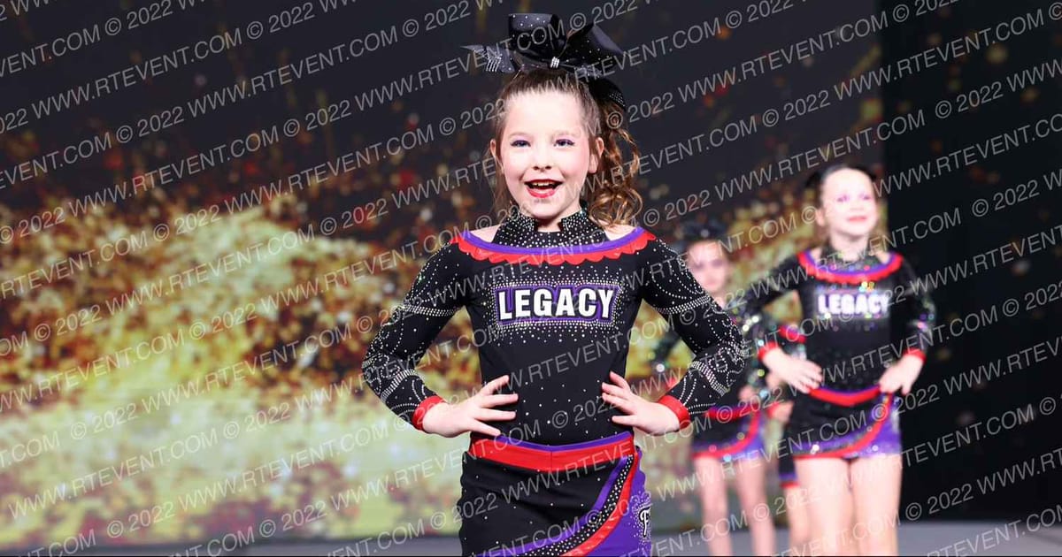 Flip N Cheer Legacy Fearless · Gold Rush Super Floor One