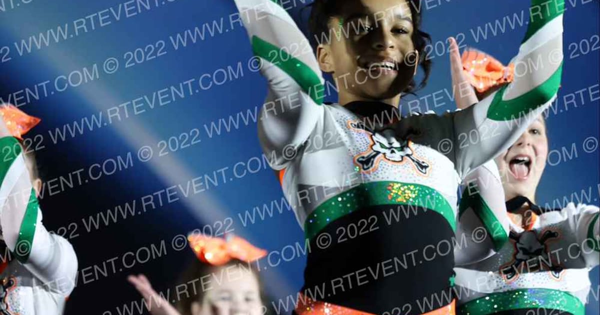 Iowa Elite Cheer - Des Moines Slashers · Athletic Kansas City Nationals